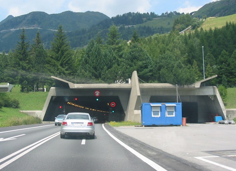 Portal des Gotthard-Strassentunnels
